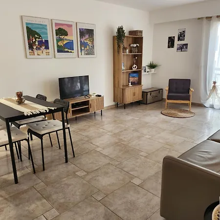 Apartment Paradis